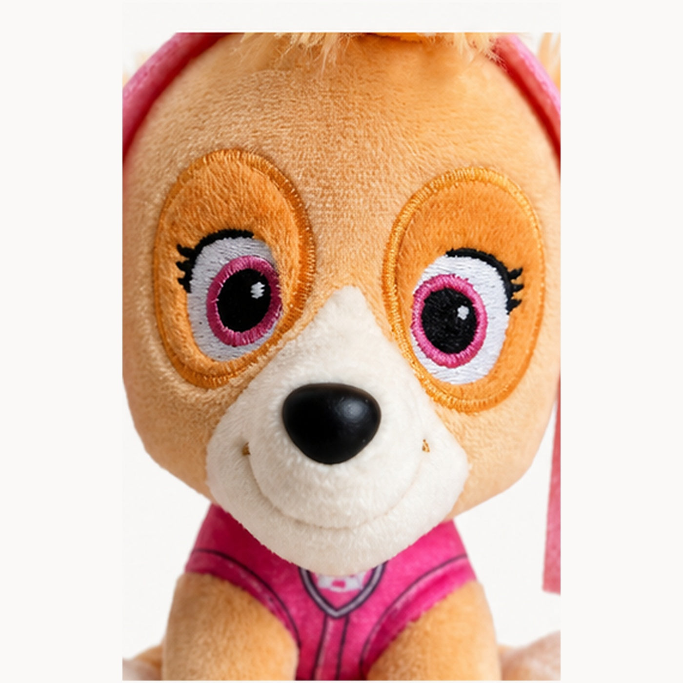 Pelucia-Patrulha-Canina-Skye-6-polegadas-close-acabamento-macio-Vitrine-Plaza