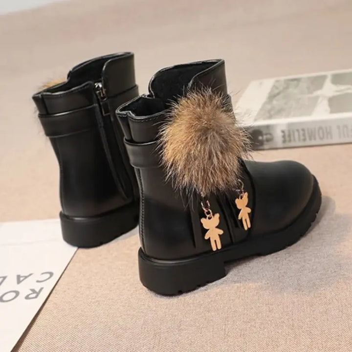 Bota-infantil-feminina-line-cat-preta-estilosa-para-o-inverno-com-cano-alto-Vitrine-Plaza