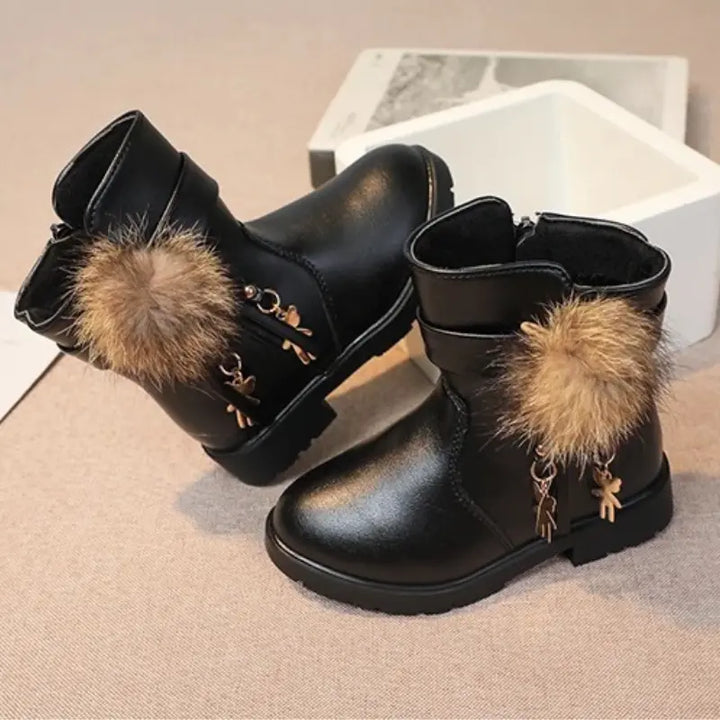 Bota-infantil-menina-line-cat-preta-estilosa-para-o-inverno-com-cano-alto-Vitrine-Plaza