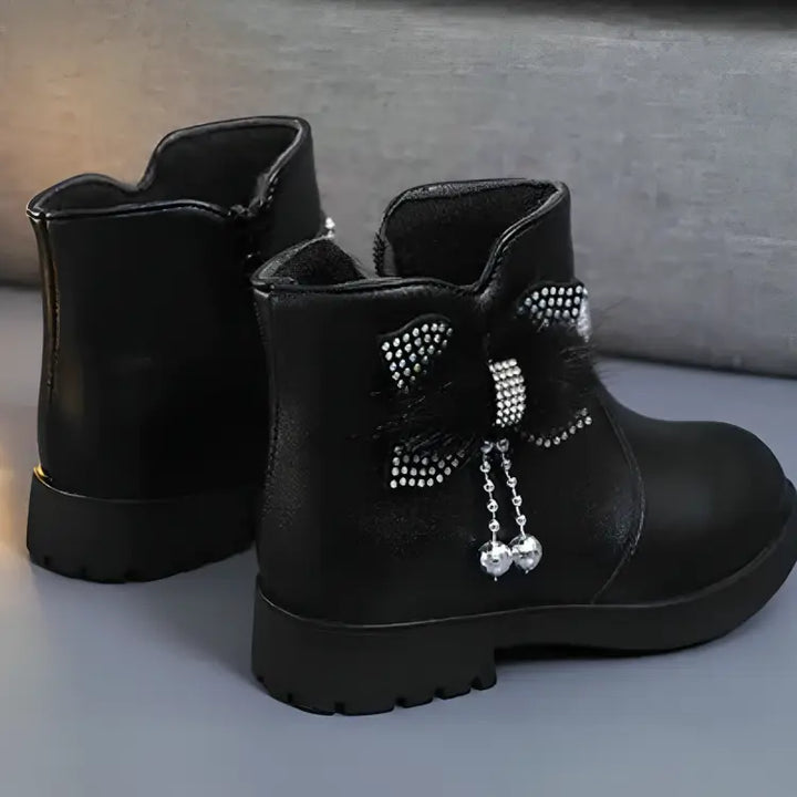 Botinha-infantil-feminino-preta-de-couro-Katy-Vitrine-Plaza