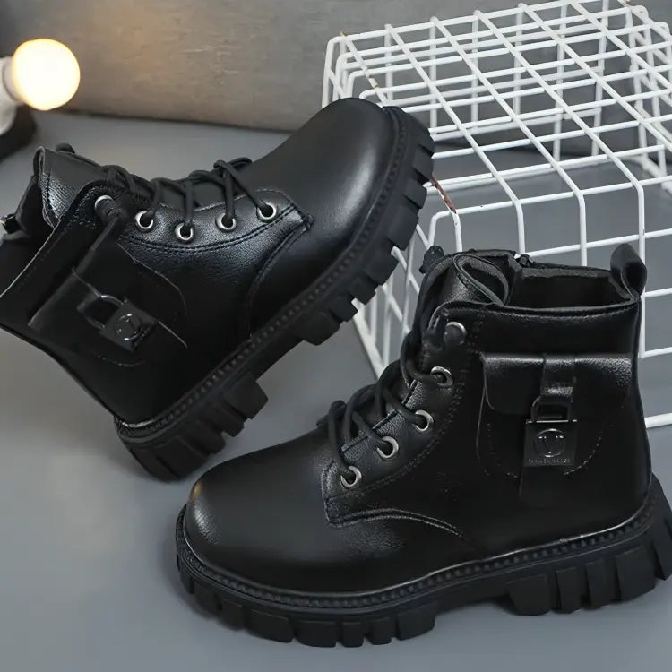 Bota-infantil-menina-preta-modelo-coturno-de-couro-Vintage-com-cano-alto-Vitrine-Plaza