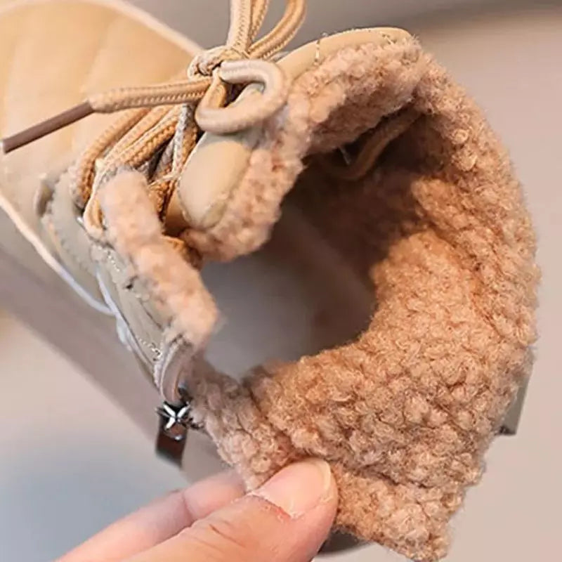 Bota-infantil-feminina-bege-de-couro-para-inverno-reforçada-de-algodão-Warm-Vitrine-Plaza