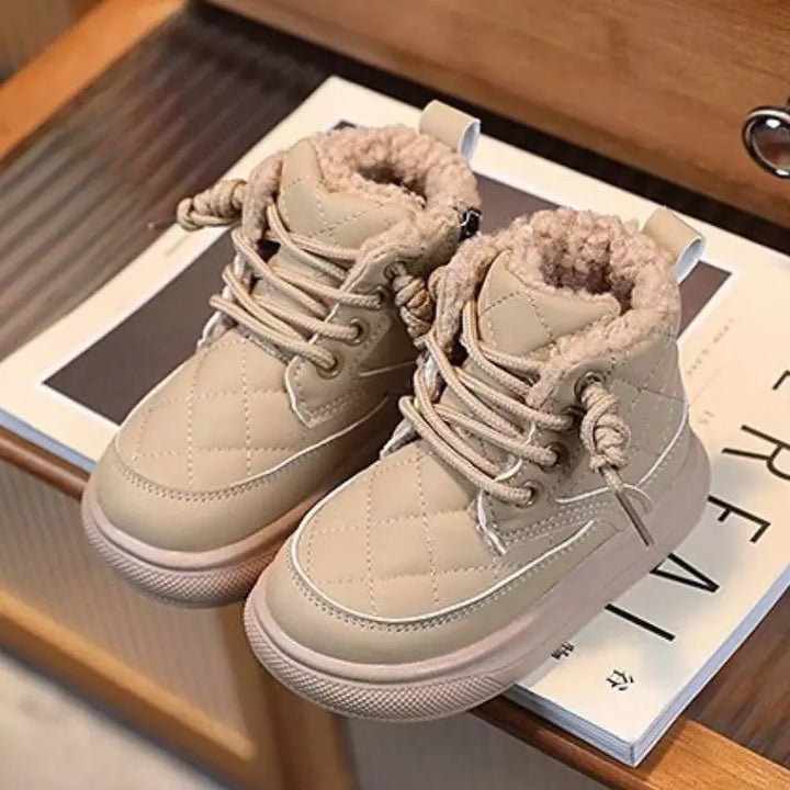 Bota-infantil-feminina-bege-de-couro-para-meninas-no-inverno-reforçada-de-algodão-Warm-Vitrine-Plaza