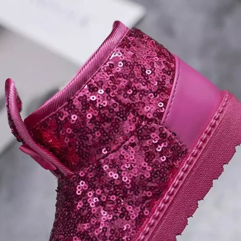 Botinha-infantil-feminina-rosa-brihante-ribbit-de-inverno-com-orelhas-Vitrine-Plaza