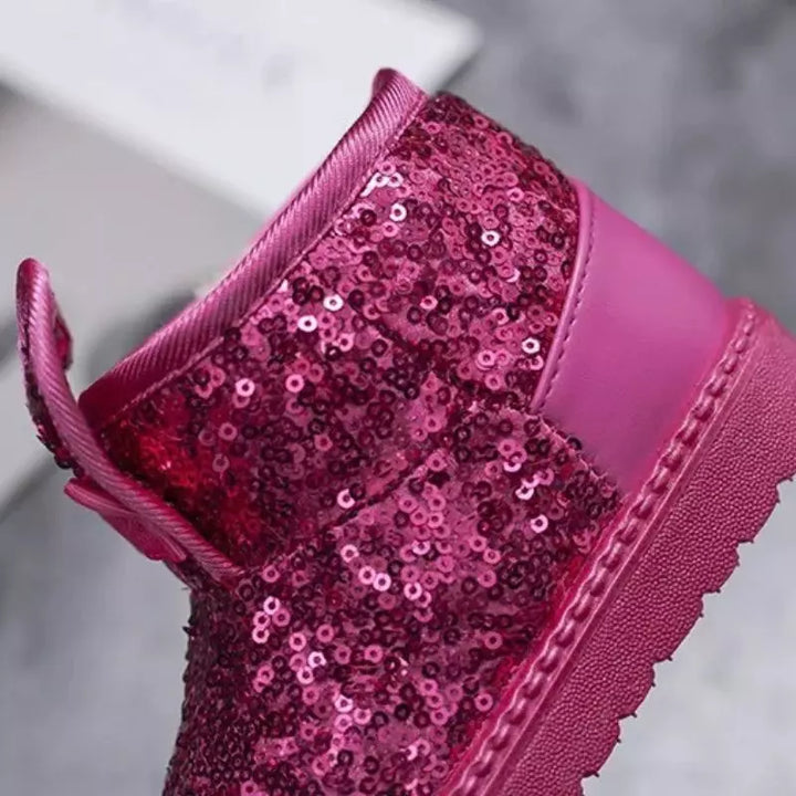 Botinha-infantil-feminina-rosa-brihante-ribbit-de-inverno-com-orelhas-Vitrine-Plaza