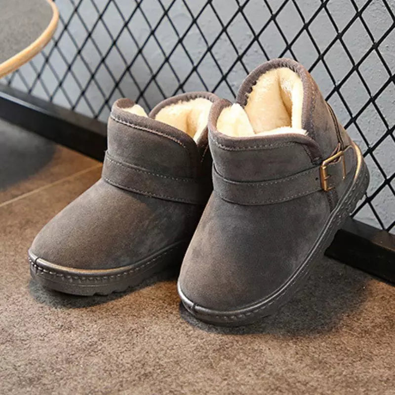 Bota-infantil-para-o-inverno-masculina-cinza-de-couro-carter-Vitrine-Plaza