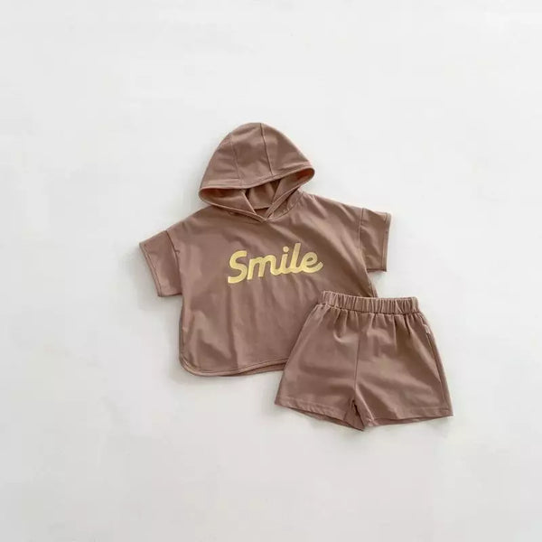 Conjunto-infantil-masculino-com-camiseta-com-capuz-e-short-marrom-smile-Vitrine-Plaza