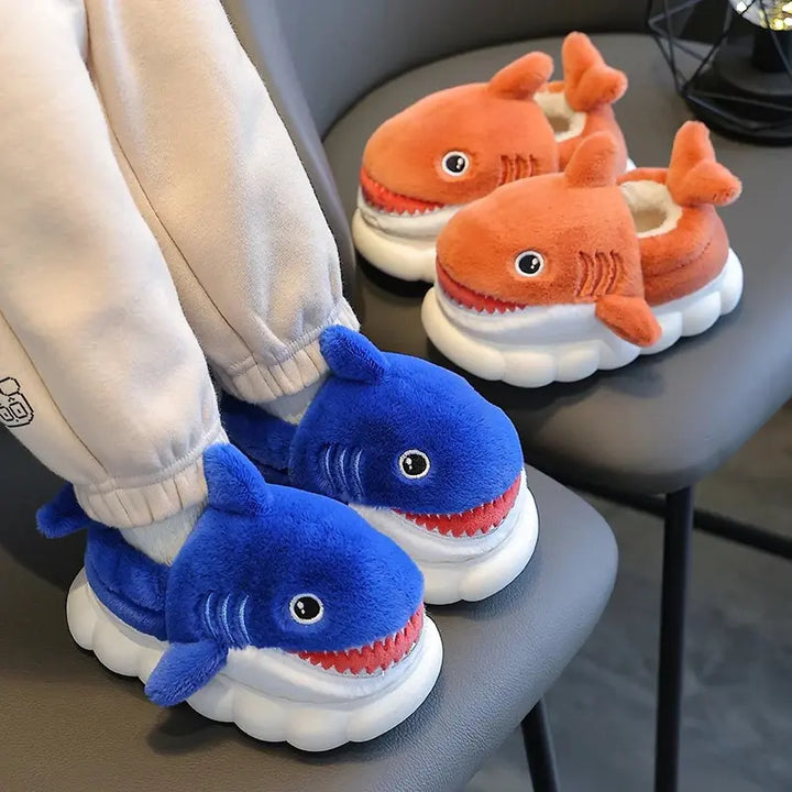 Pantufa-infantil-menino-de-tubarão-em-algodão-Vitrine-Plaza