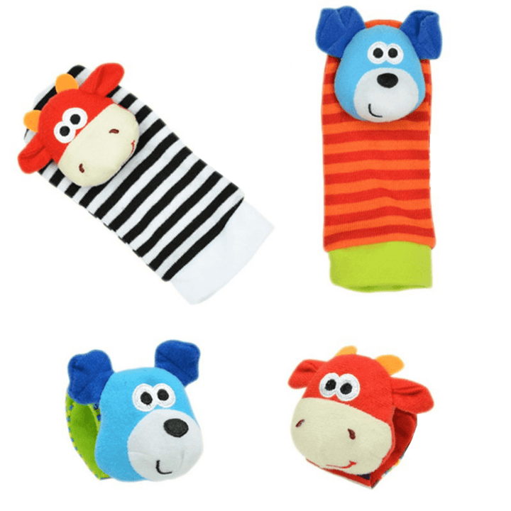 Meia-e-pulseira-de-bebe-com-bichinho-e-chacoalho-variante-cachorro-e-vaca-04