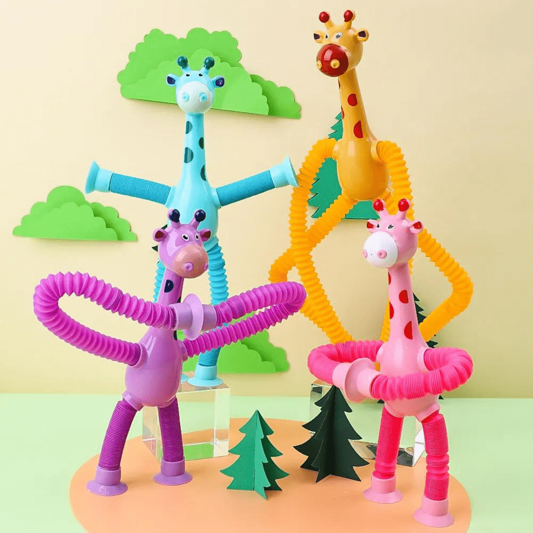 4 girafas, 4 cores, 1 imaginação fertil dos pequenos = muita alegria e diversão