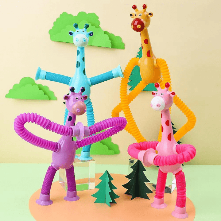 4 girafas, 4 cores, 1 imaginação fertil dos pequenos = muita alegria e diversão