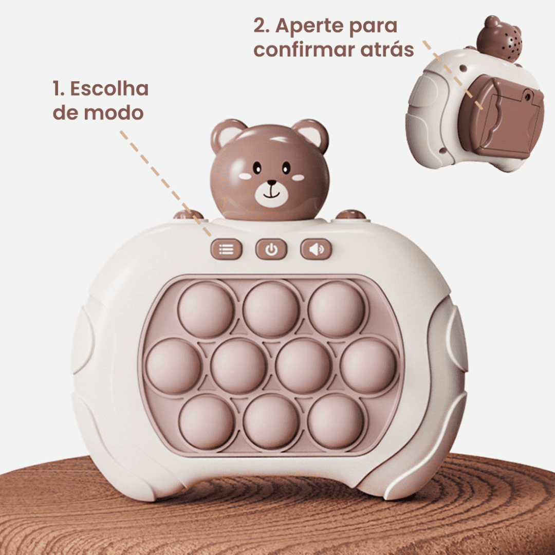Basta selecionar o modo do mini game e clicar nos botões que acenderem as luzes. Depois disso, é só dar um clique na parte de trás do mini game para reiniciar as bolinhas. - Vitrine Plaza